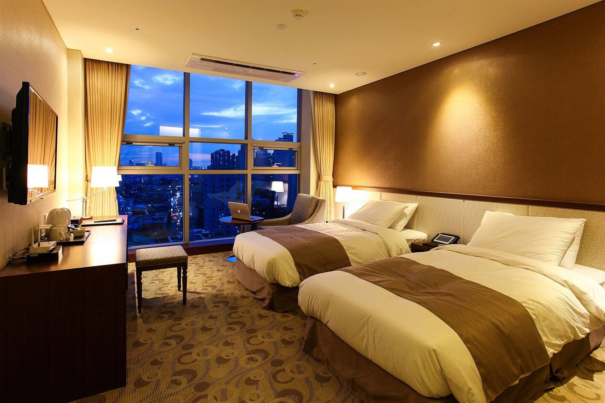 Rosana Boutique Hotel 3*